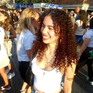 Meet your Posher, Liania